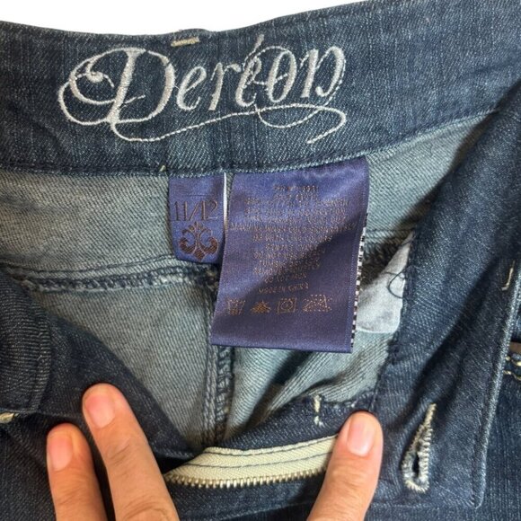 Dereon Women's Y2k Jeans Vintage Low Rise Size 11/12 Flare Leg - Picture 5 of 5